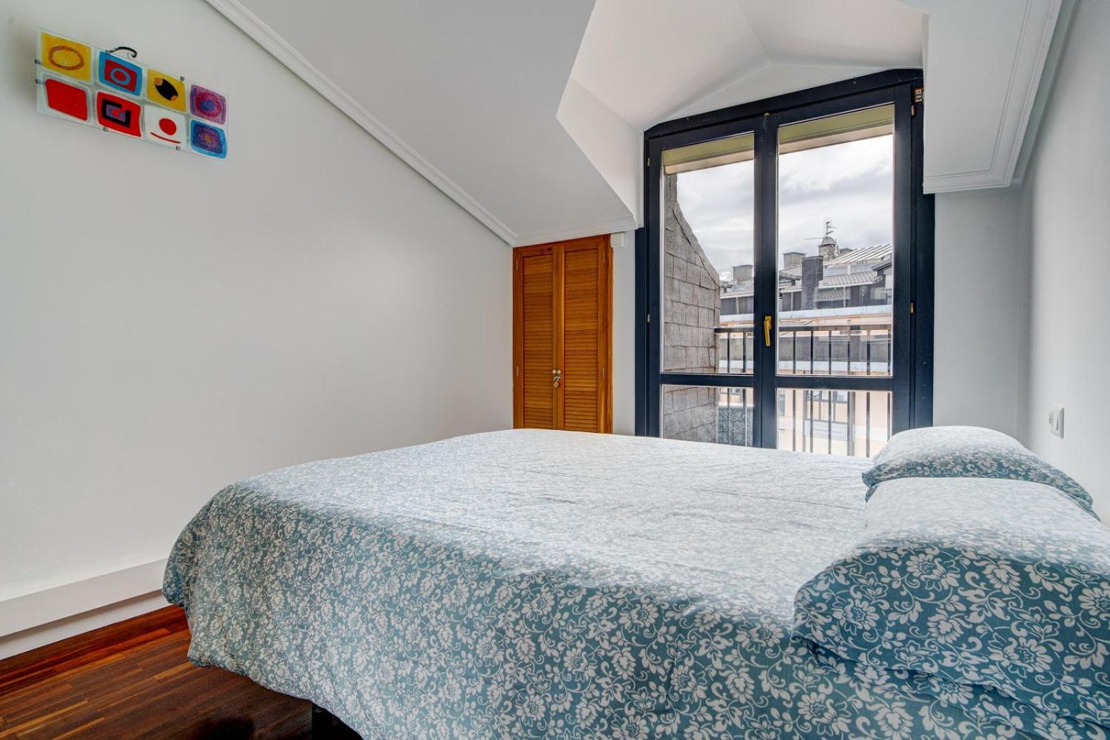 Apartament Luminoso Atico Con Terraza, Irun, Parking, 4Pax Zewnętrze zdjęcie