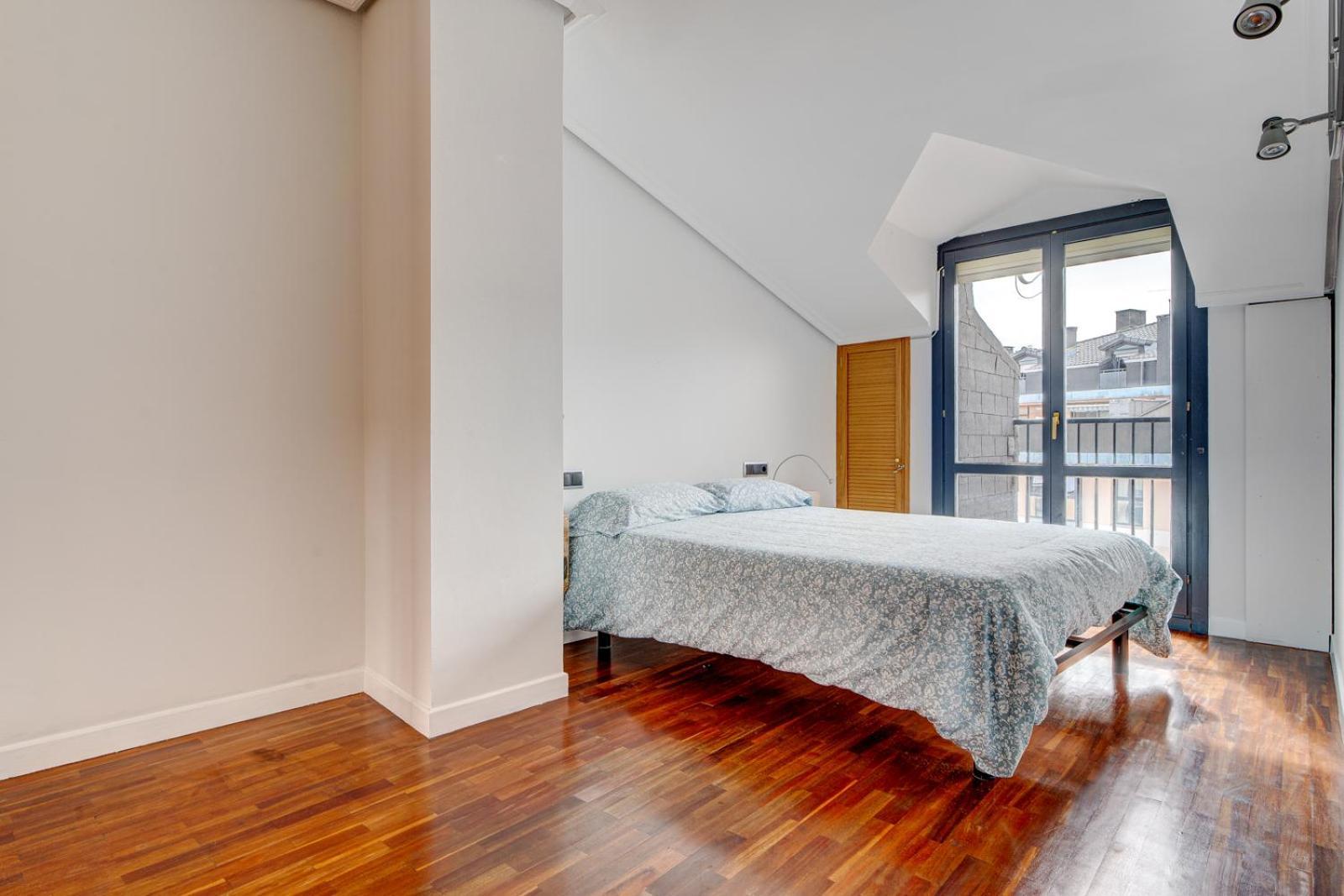 Apartament Luminoso Atico Con Terraza, Irun, Parking, 4Pax Zewnętrze zdjęcie